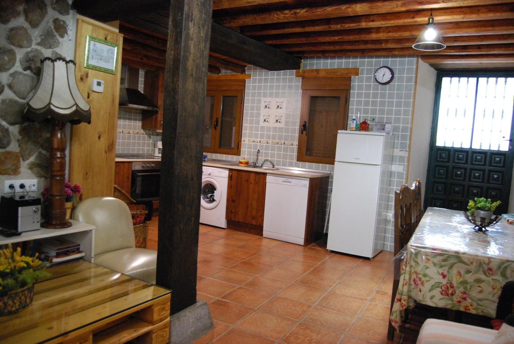 Arroyo Milano Casa Rural Maello Екстериор снимка